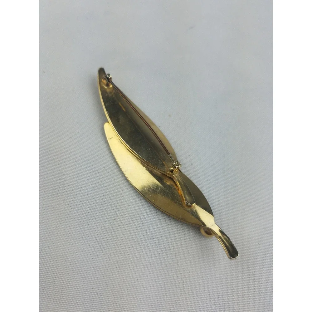 Vtg Leaf Brooch Pin Women OS Gold Tone Textured Foliage Jewelry fall old money